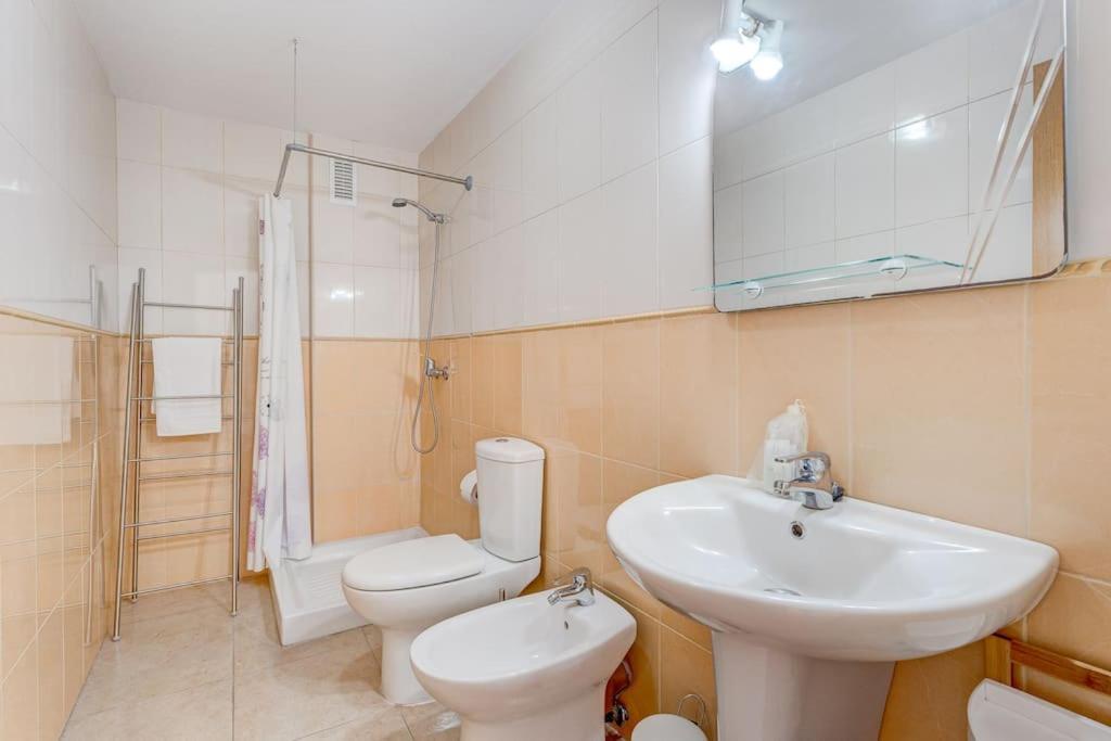 Pleasant Duplex San Juan With 2 Bedrooms 吉亚德索拉 外观 照片